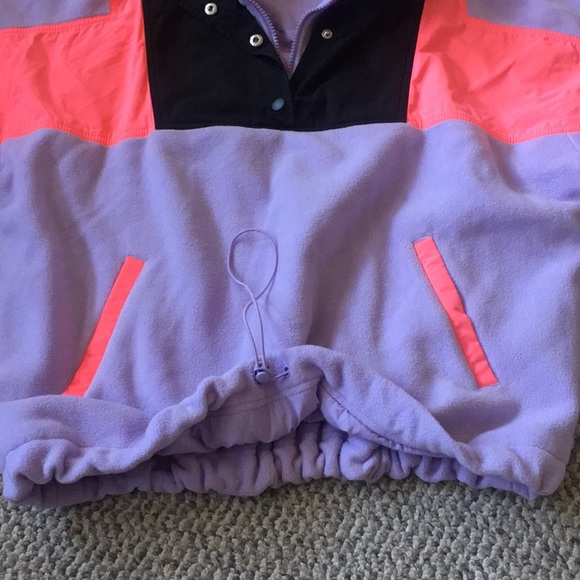 Fleece Color block pullover - Picture 3 of 5